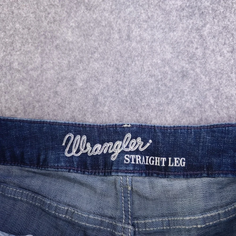 Wrangler Straight Leg Jeans Women's 15x34 Blue Faded Medium Wash Denim Stretch